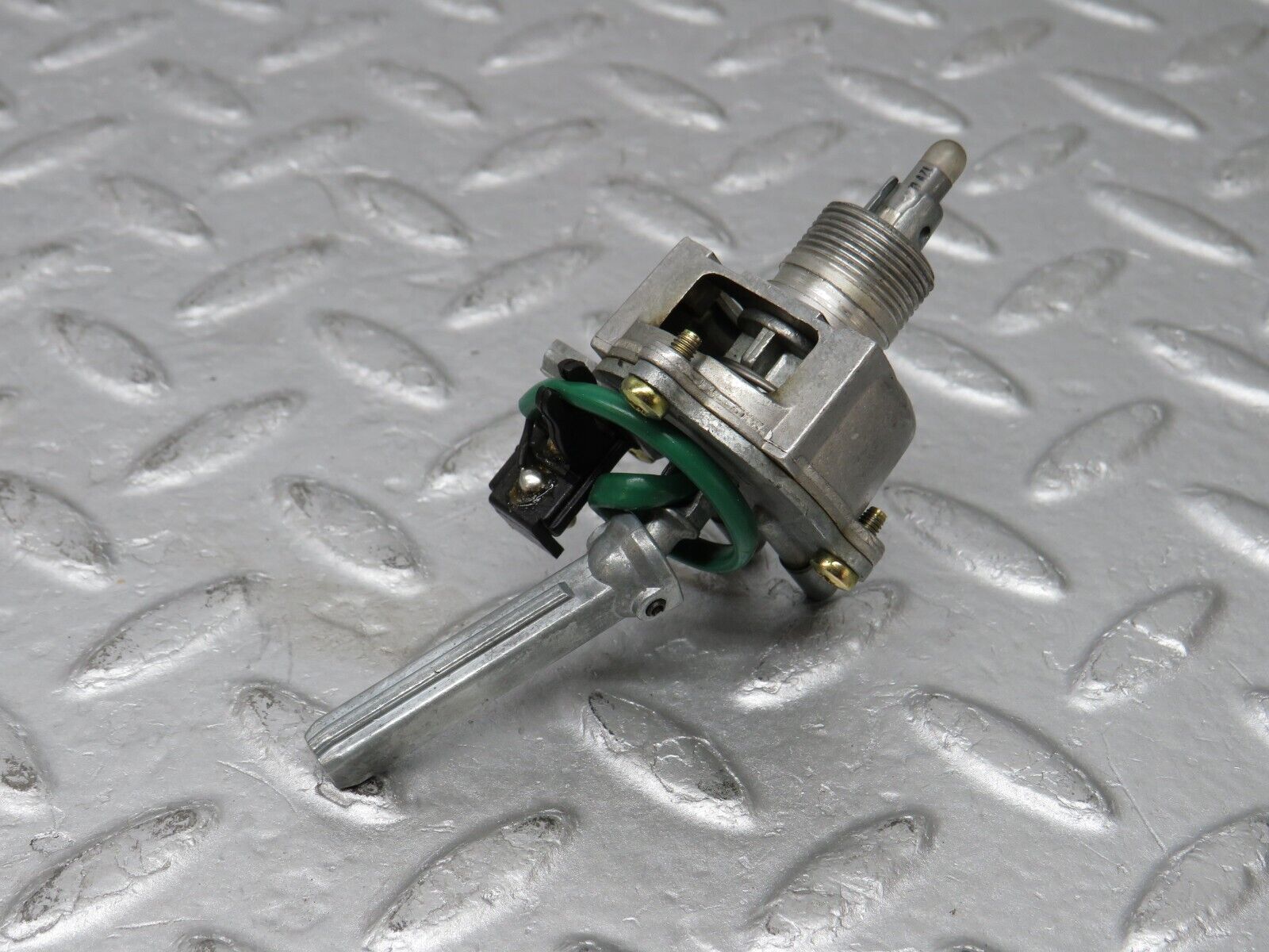 36697 Mercedes-Benz W201 190E 2.0L Heater Control Switch
