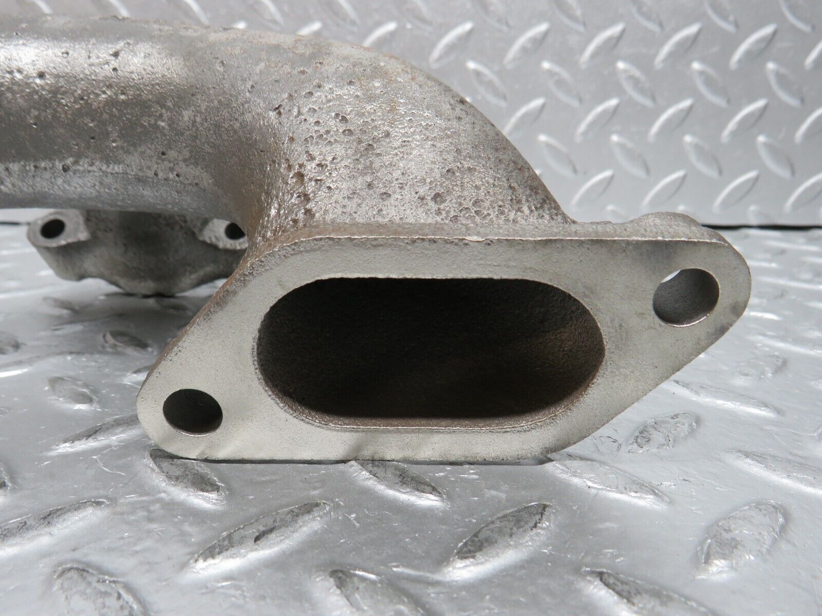 0271 Mercedes-Benz W120 Ponton Exhaust Manifold 6361420801