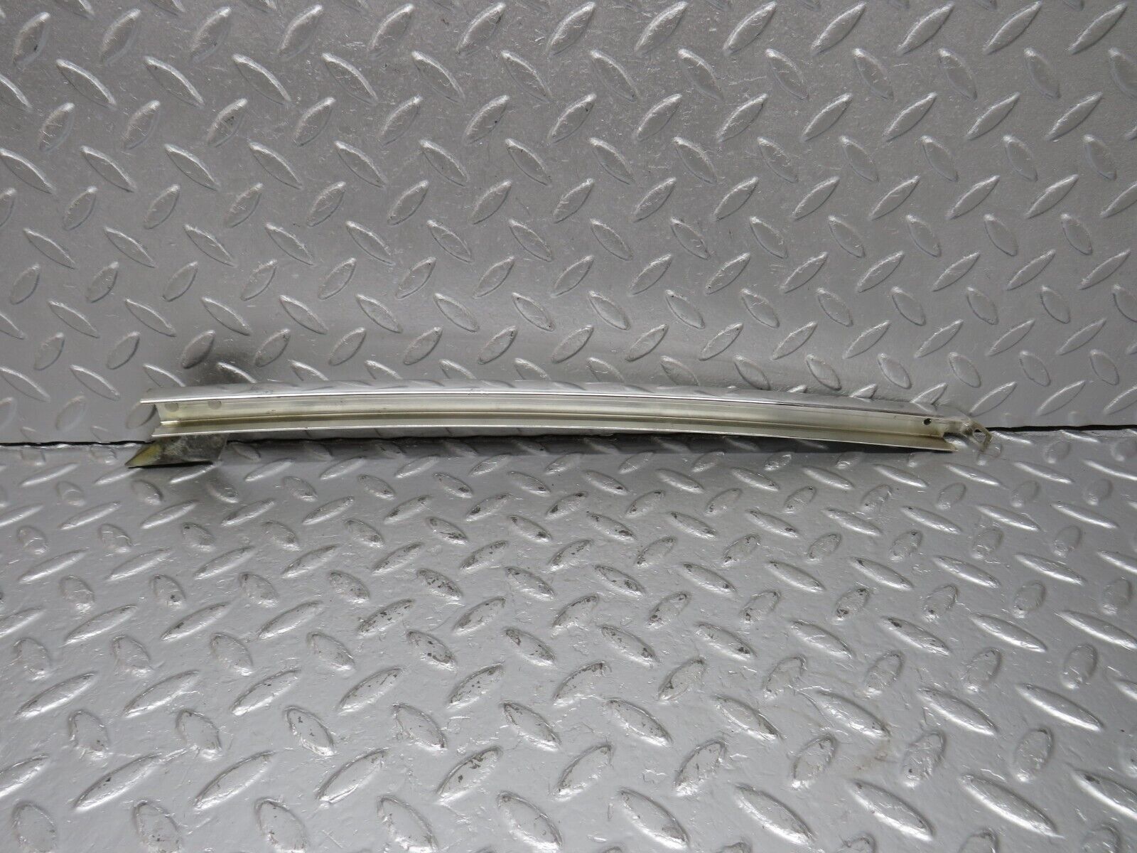 40584 Mercedes-Benz W123 300D Rear Right Door Window Chrome Channel