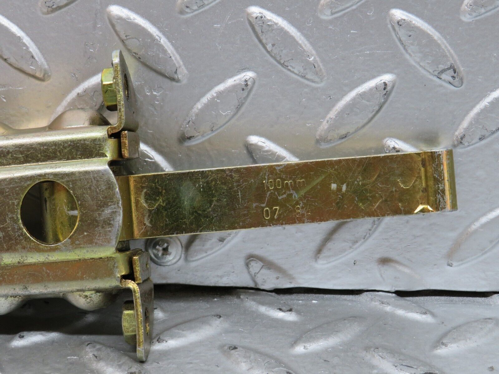 28507 Mercedes-Benz S123 240D Wagon  Door Safety Check Strap