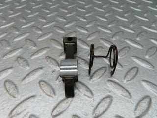 W123 valve rocker arm with retaining spring used OEM