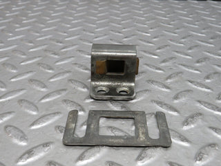 27946 Mercedes-Benz W123 280E Door Lock Latch Left Side