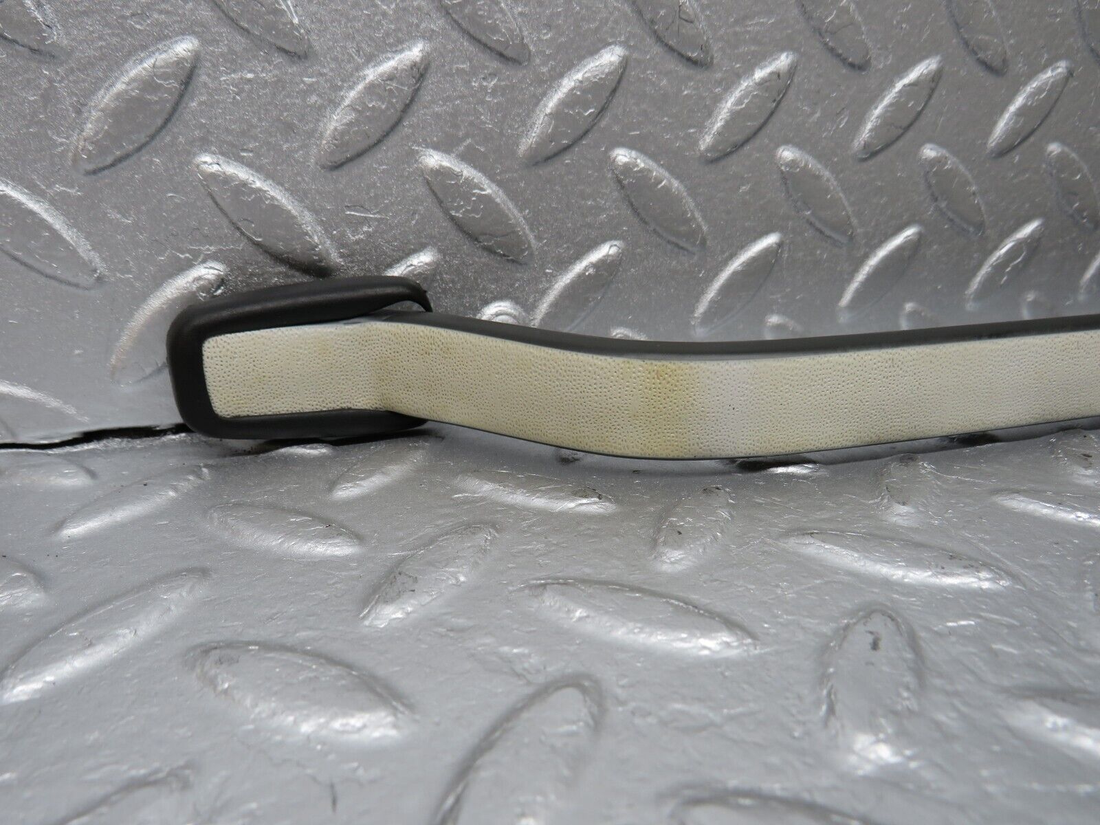 40666 Mercedes-Benz W123 300D Interior Roof Grab Handle Set