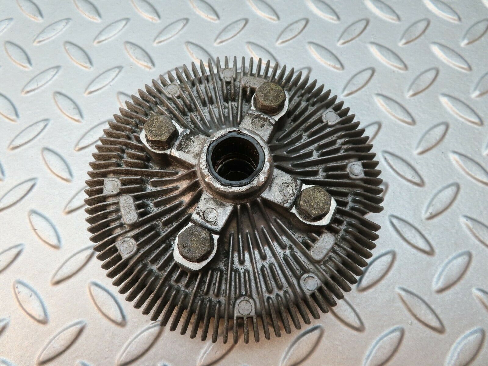 4686 Mercedes-Benz W114 280CE Coupe Engine Cooling Fan Clutch
