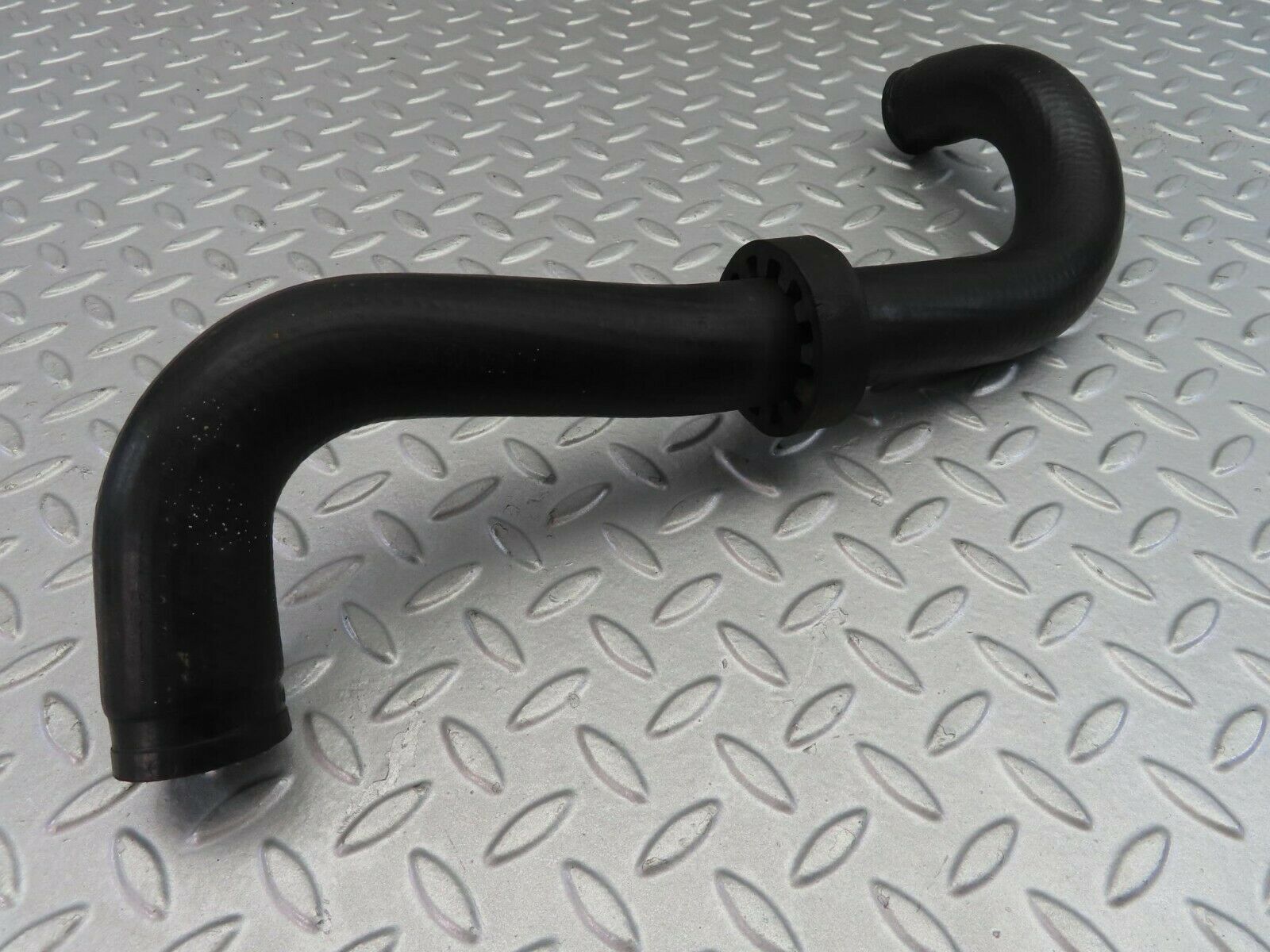 7533 Mercedes-Benz S123 230TE Wagon Radiator Cooling Hose 1235012582