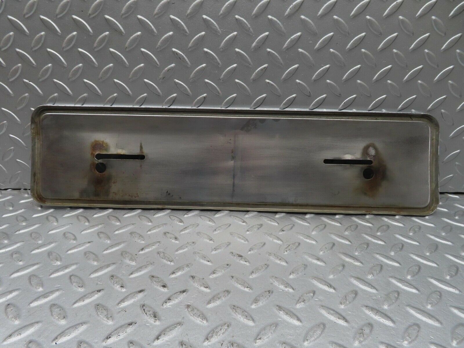 12612 Mercedes-Benz W108 280SE 3.5 Front number Plate Holder