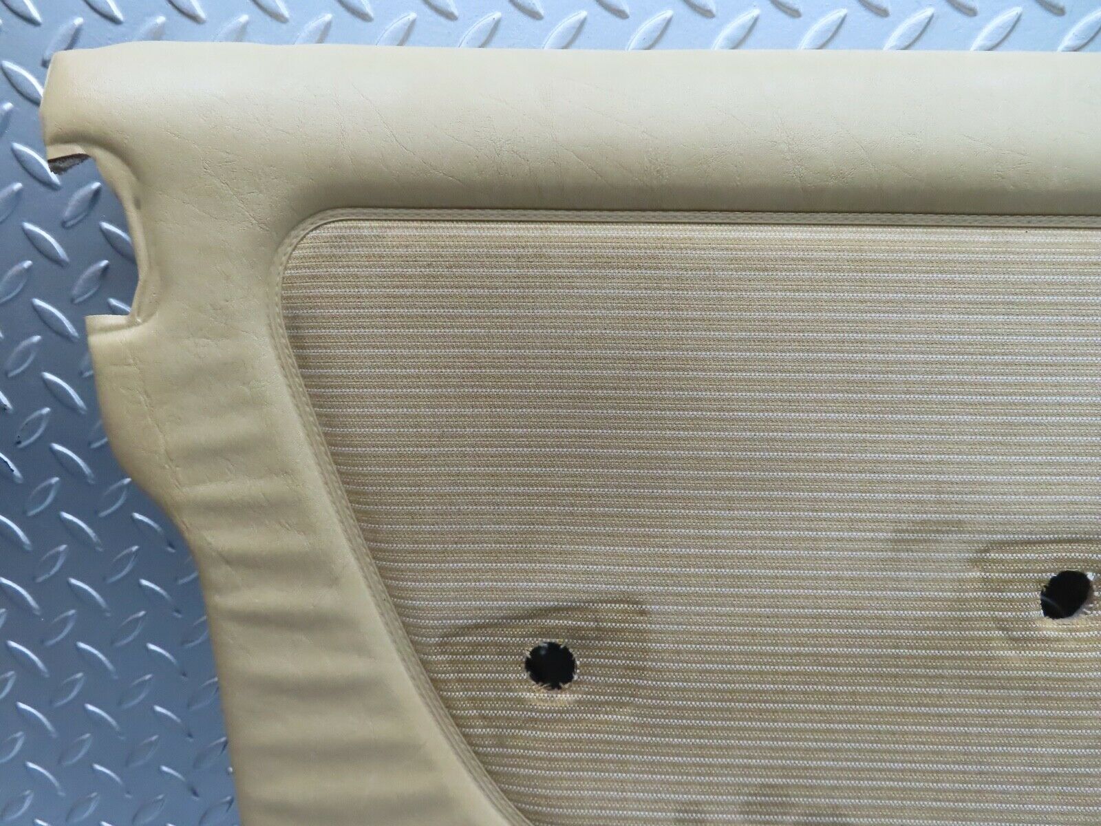 21125 Mercedes-Benz W123 230E Front Left Door Card Beige