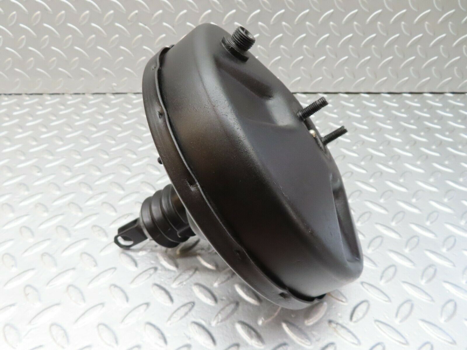 18057 Mercedes-Benz W123 200 Brake Booster