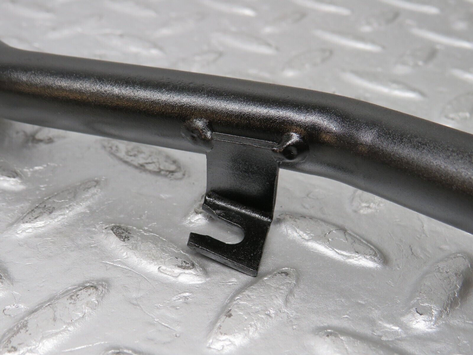 38149 Mercedes-Benz A124 320E Cabriolet Coolant Pipe