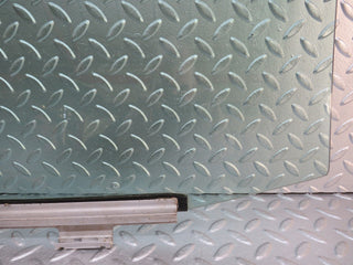 29260 Mercedes-Benz W124 230E Rear Right Door Window Glass