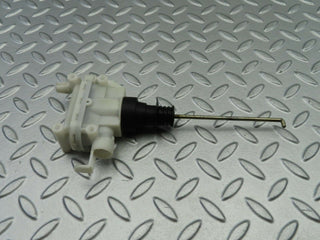 6576 Mercedes-Benz S124 E220 Wagon Trunk Lock Vacuum Actuator