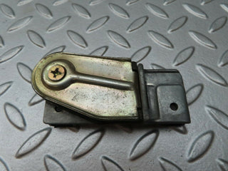 4139 Mercedes-Benz C123 280CE Fixing Clip To The Door Glass 1237250132