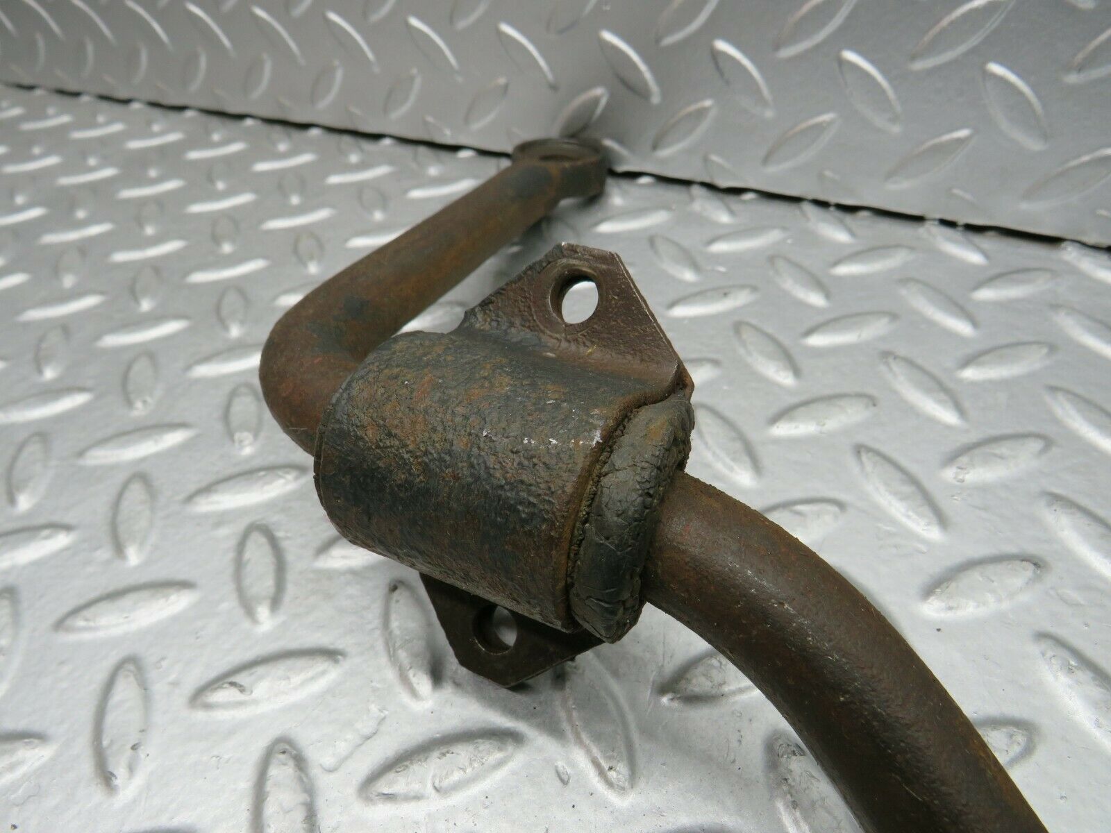22240 Mercedes-Benz S123 280TE Wagon Anti Roll Bar Rear