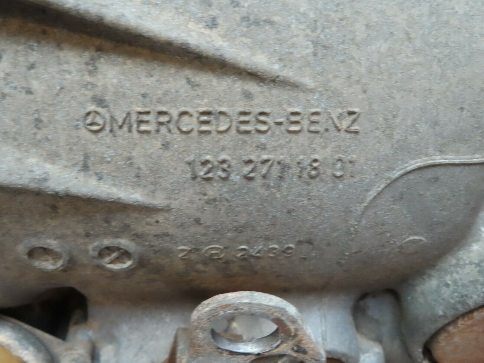 4098 Mercedes-Benz S123 200T Wagon Automatic Gearbox 722.406 1232711801