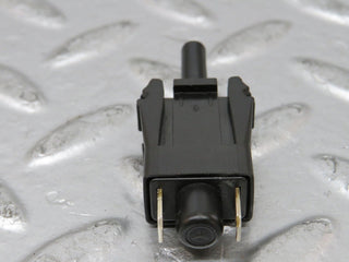 25812 Mercedes-Benz W124 280E Door Contact Switch Pair 0015458714