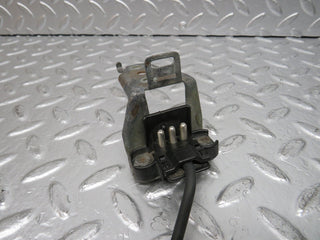 30461 Mercedes-Benz W124 230E Throttle Body Valve With Switch 0011409053