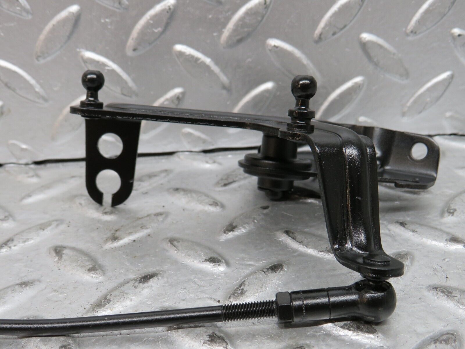 28459 Mercedes-Benz S123 240D Wagon Throttle Linkage