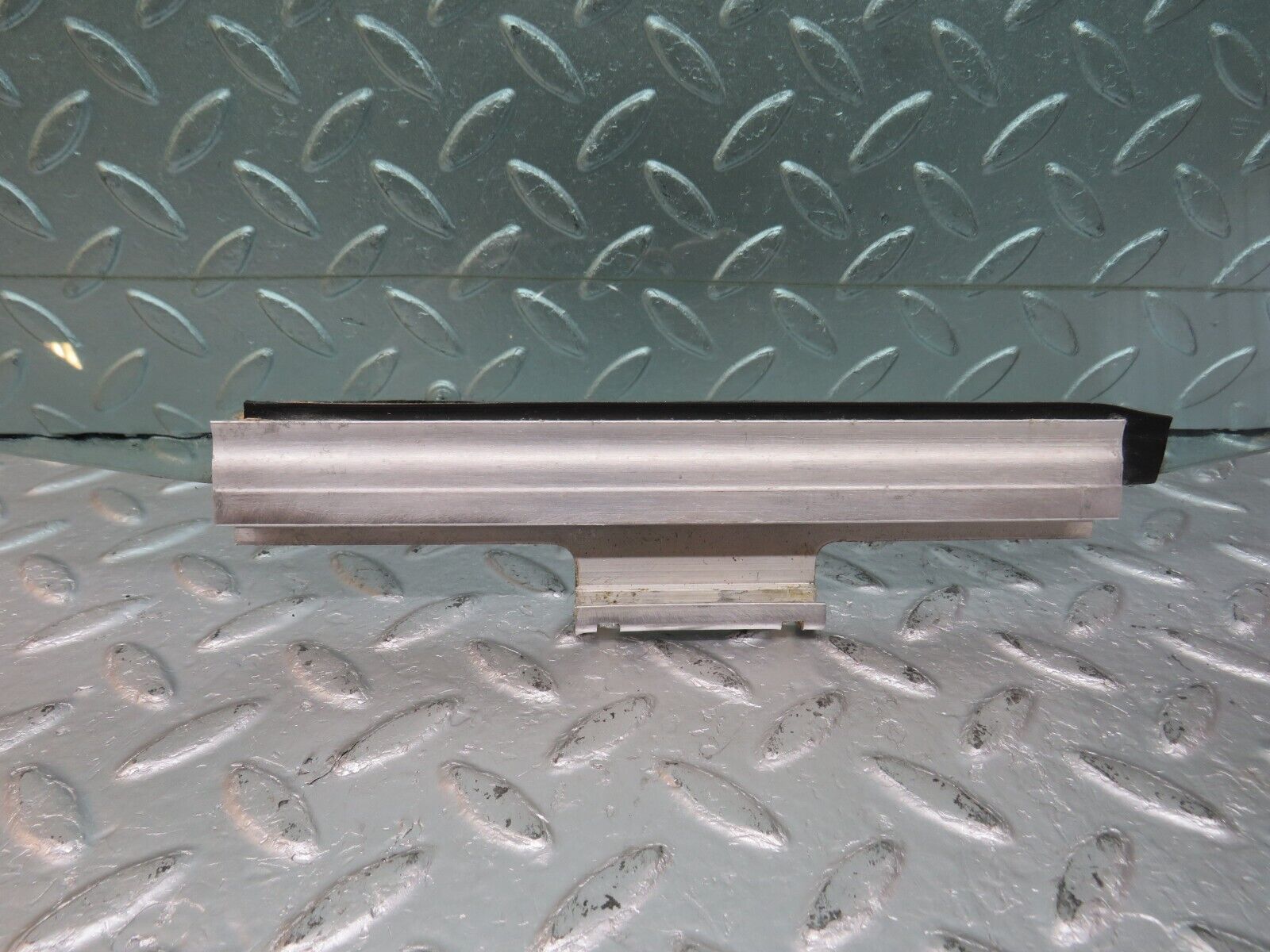 33831 Mercedes-Benz W201 190E 2.0L Rear Right Door Window Glass