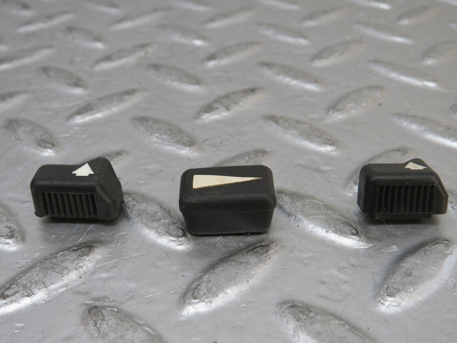 26919 Mercedes-Benz W123 240D Heater Control Knob Set