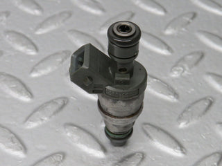 W124 Cabriolet fuel injector used OEM