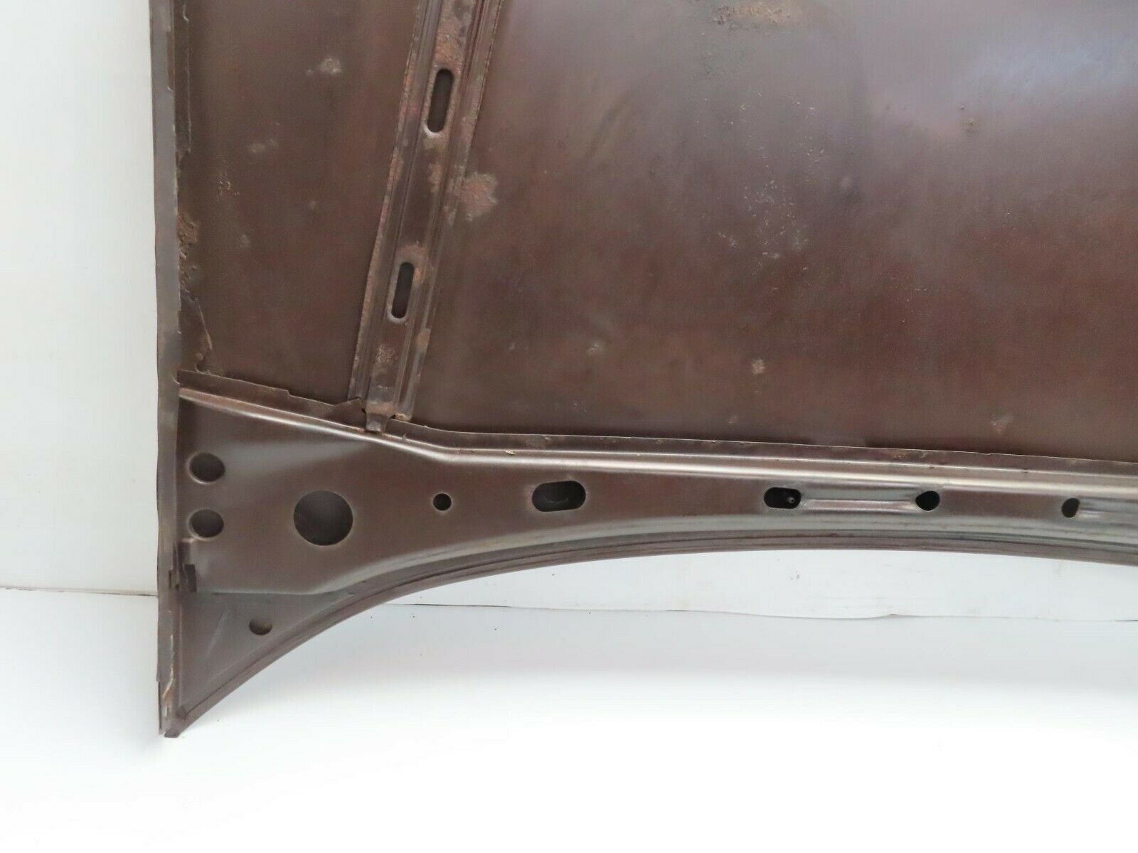 10319 Mercedes-Benz C123 230CE Coupe Bonnet