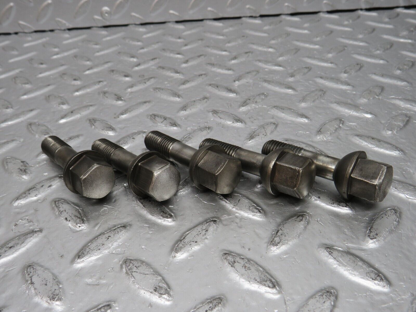 32639 Mercedes-Benz 5x Alloy Wheel Lug Bolt M12x1.5