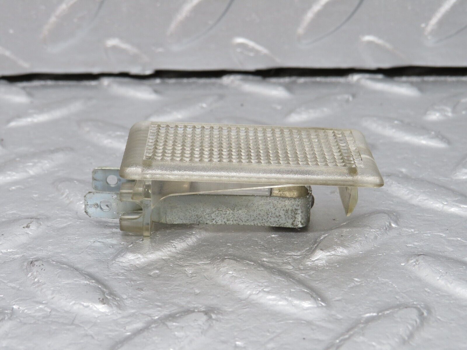 40694 Mercedes-Benz W123 300D Glove Box Light