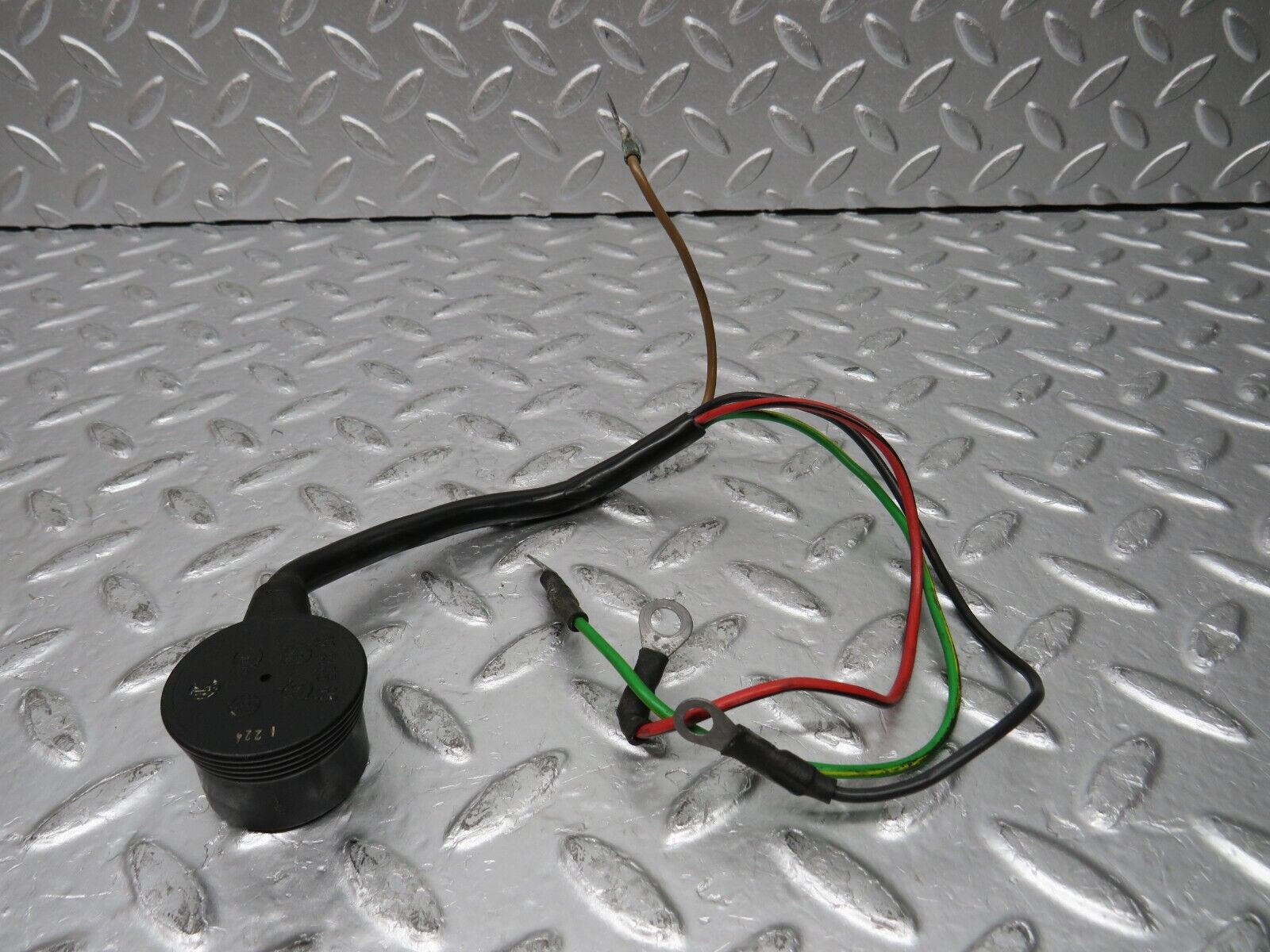 30881 Mercedes-Benz W201 190E 2.0L Ignition Control Unit Cable 2015404409 09961820