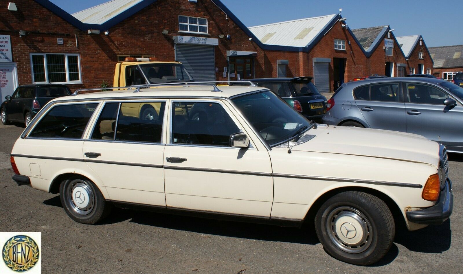 3749 Mercedes-Benz S123 200T Wagon A Pillar Covert Trim Right Side