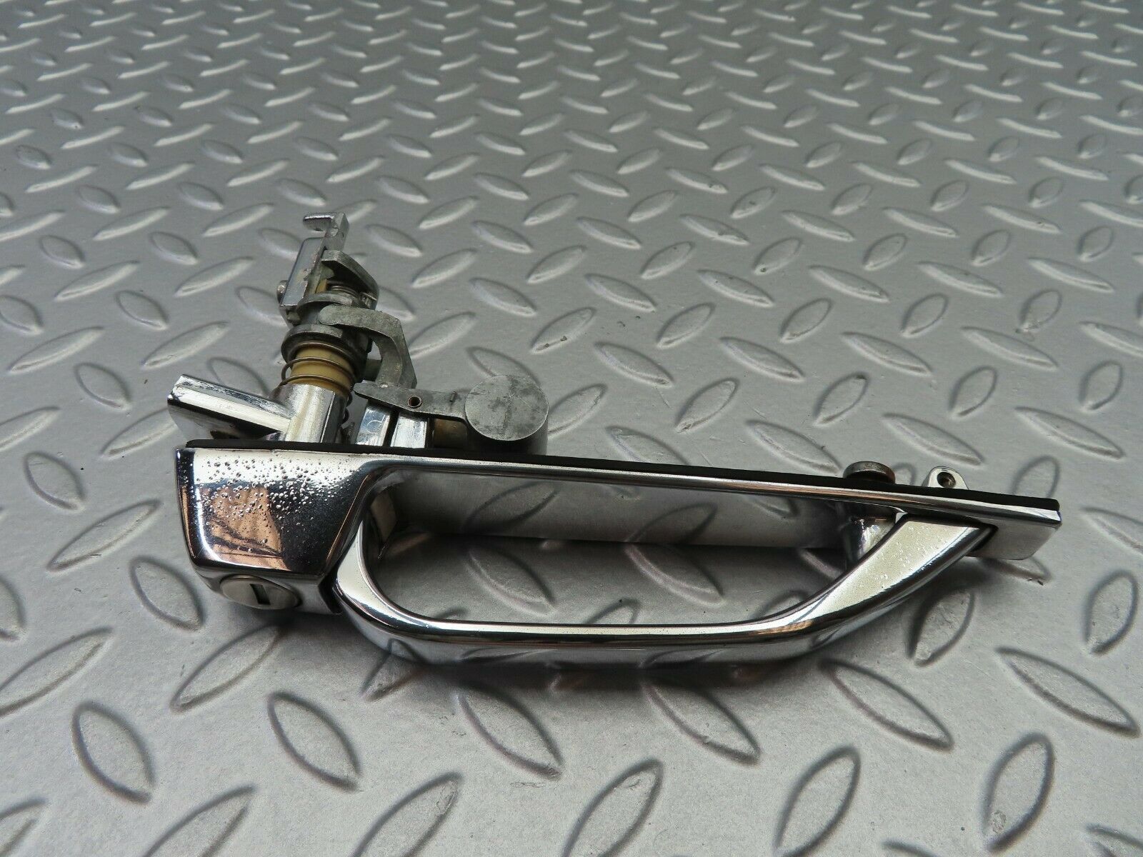 6853 Mercedes-Benz C107 350SLC Coupe Exterior Chrome Door Handle Right