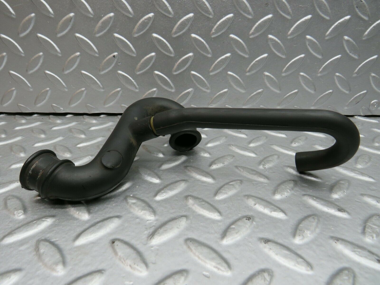 22278 Mercedes-Benz S123 280TE Wagon Air Intake Pipe 1100944982