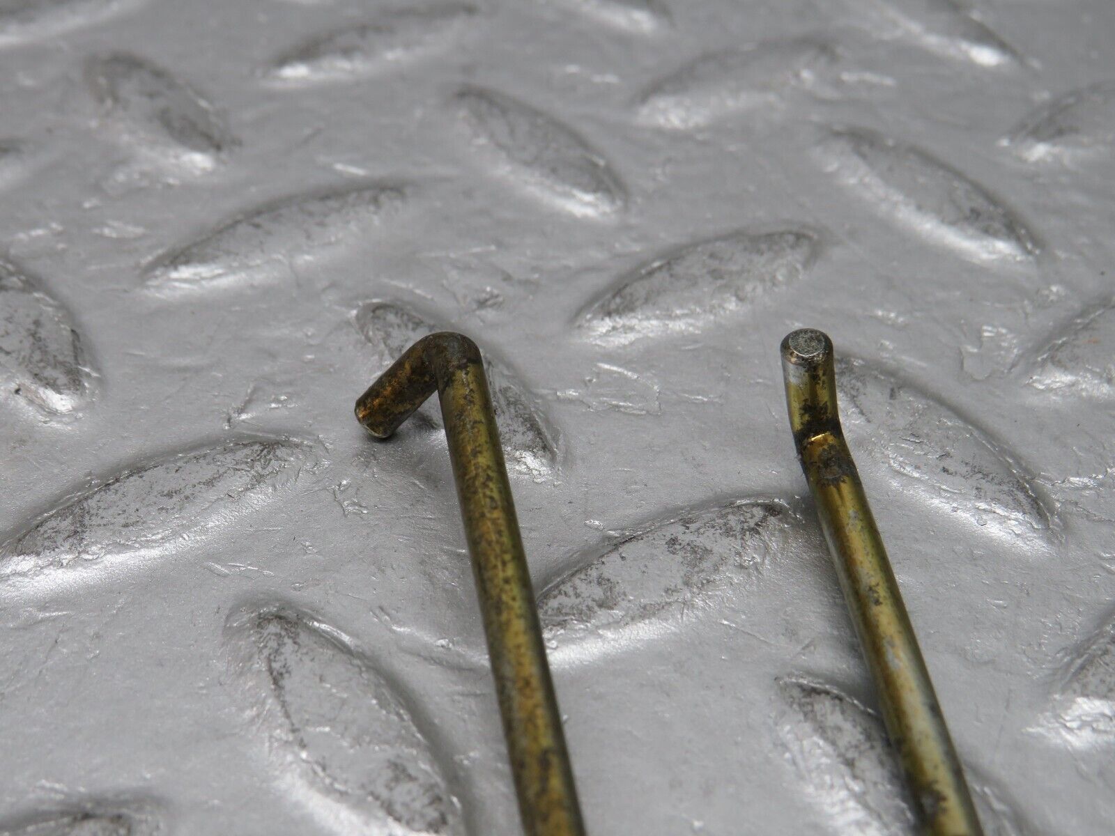 37807 Mercedes-Benz A124 320E Cabriolet Front Door Lock Knob Pair