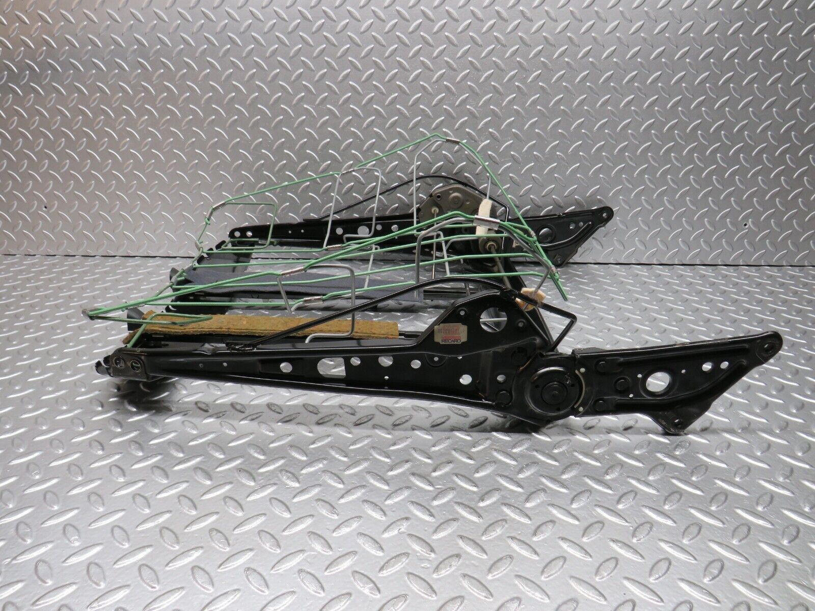 30454 Mercedes-Benz W124 230E Front Right Driver Seat Backrest