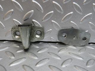 29572 Mercedes-Benz W124 230E Door Lock Latch