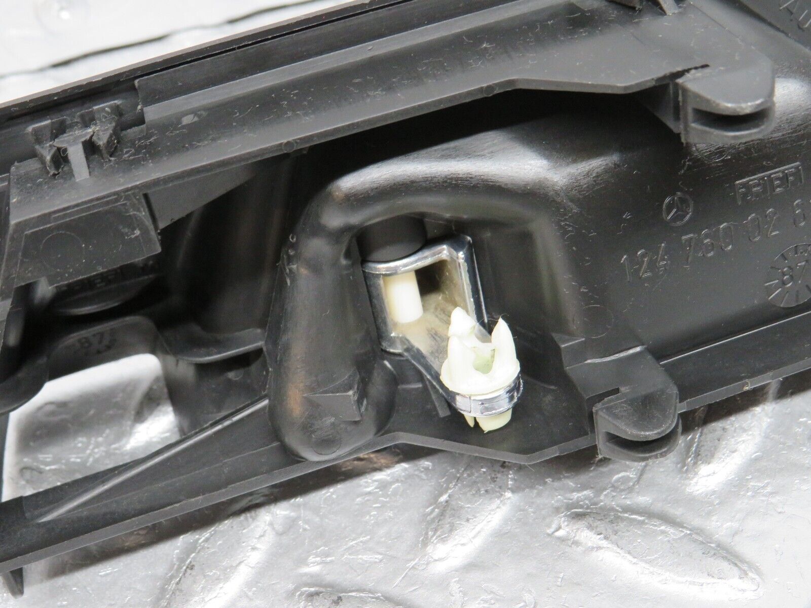 32444 Mercedes-Benz S124 300TE Rear Right Interior Door Handle 1247600261