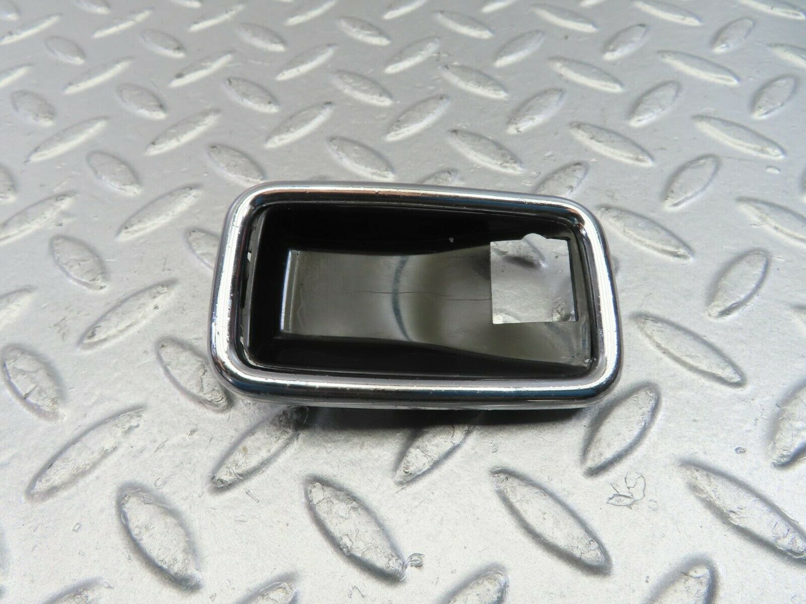 10763 Mercedes-Benz W123 230E Chrome Frame For Door Opener Left 1087600511