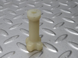 31250 Mercedes-Benz S124 220TE Windscreen Washer Reservoir Holder 2018690028