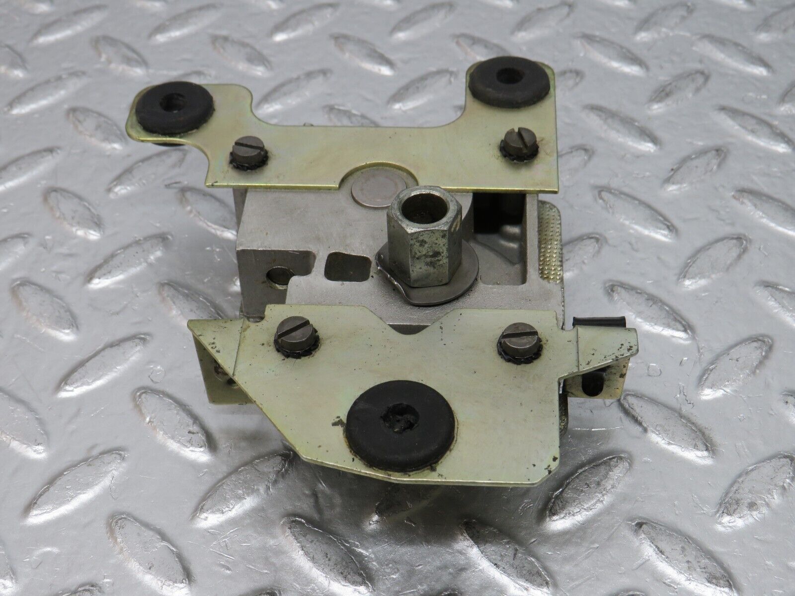 32253 Mercedes-Benz C107 350SLC Coupe Coupe Power Sunroof Mechanism