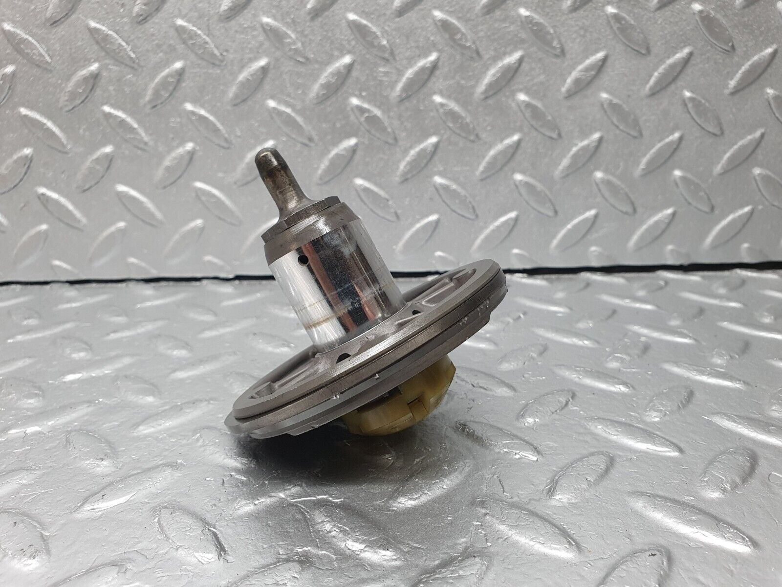 41311 Mercedes-Benz W123 300D Automatic Gearbox Piston 722.118 1152776038