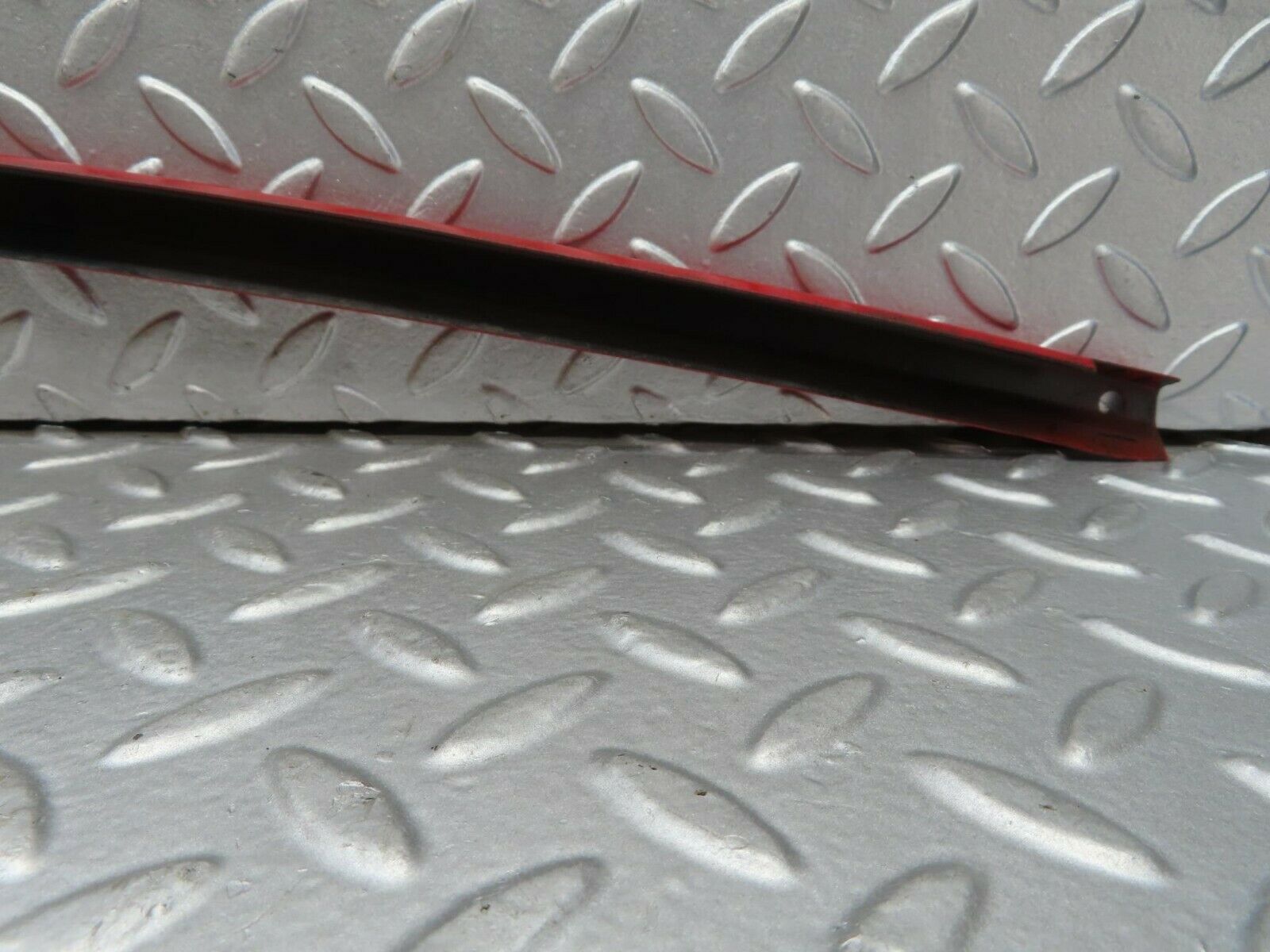 15784 Mercedes-Benz R107 450SL Front Fender Wing Cross Bar