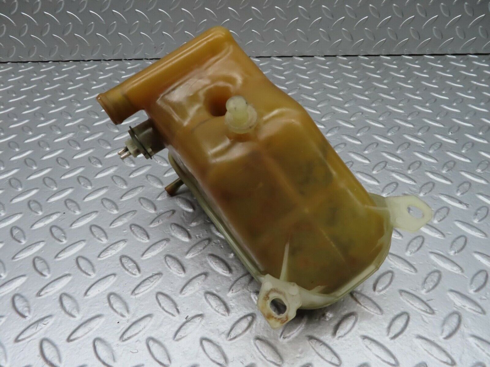 14812 Mercedes-Benz W116 350SE Coolant Tank Reservoir 1245000649
