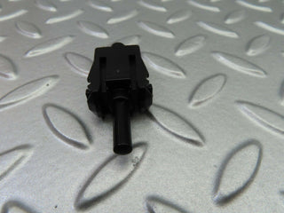 6511 Mercedes-Benz S124 E220 Wagon Door Contact Switch 0015458714