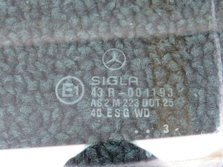W124 Wagon rear left door window glass used OEM