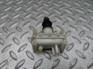 14548 Mercedes-Benz W201 190E Rear Right Door Lock Vacuum Actuator