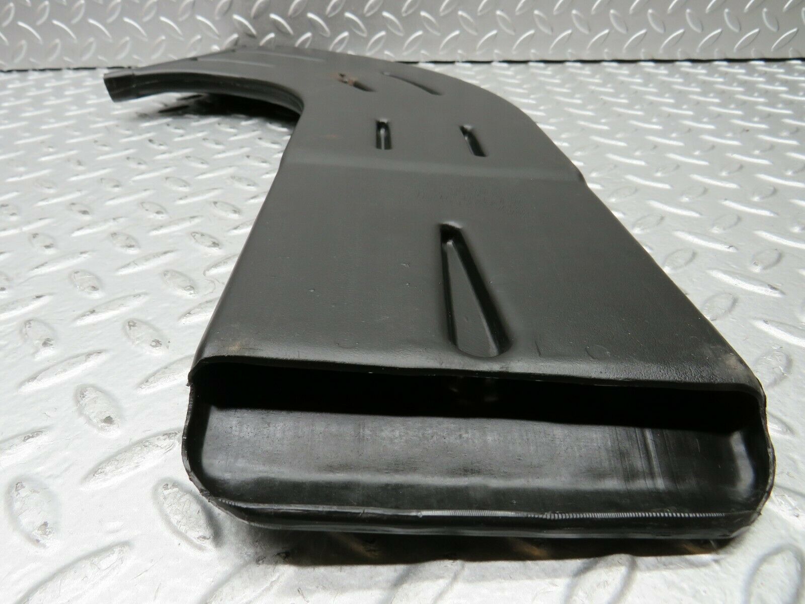 22038 Mercedes-Benz S123 280TE Wagon Heating Air Duct Left Side 1238310546