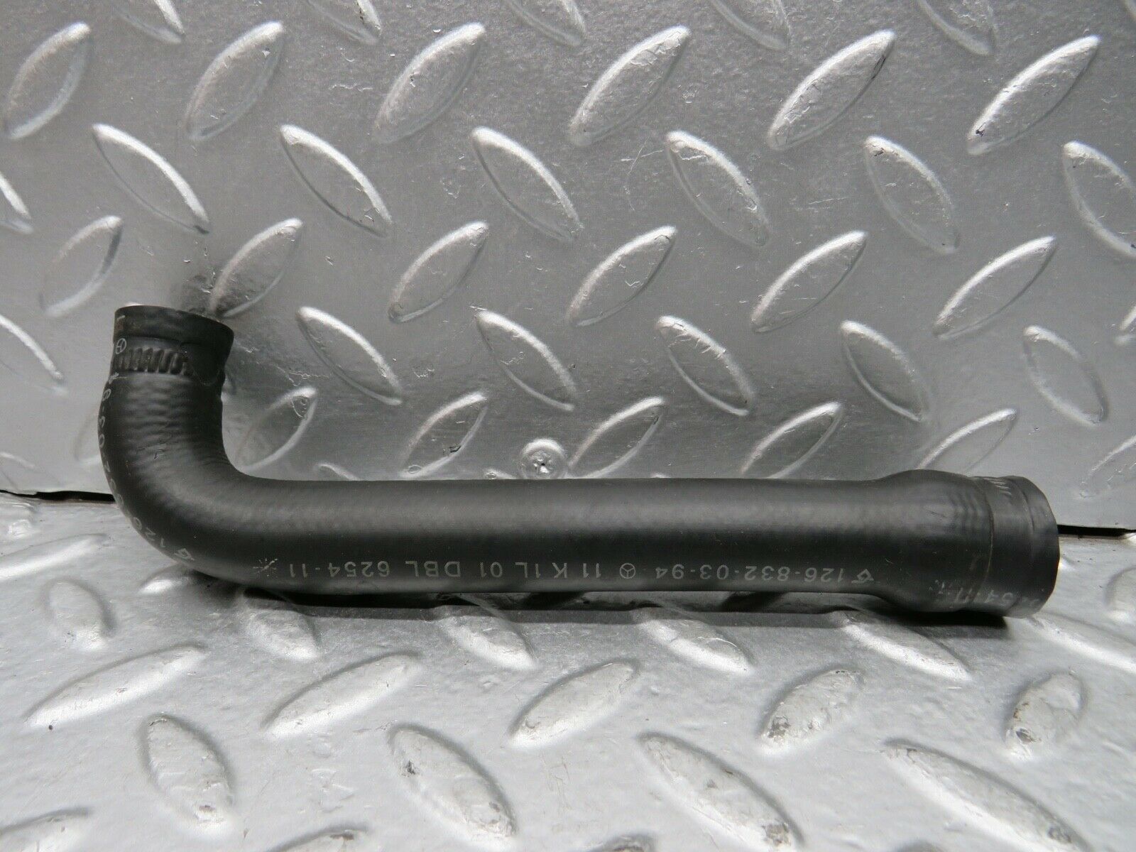 21766 Mercedes-Benz W126 300SE Heater Hose 1268320294