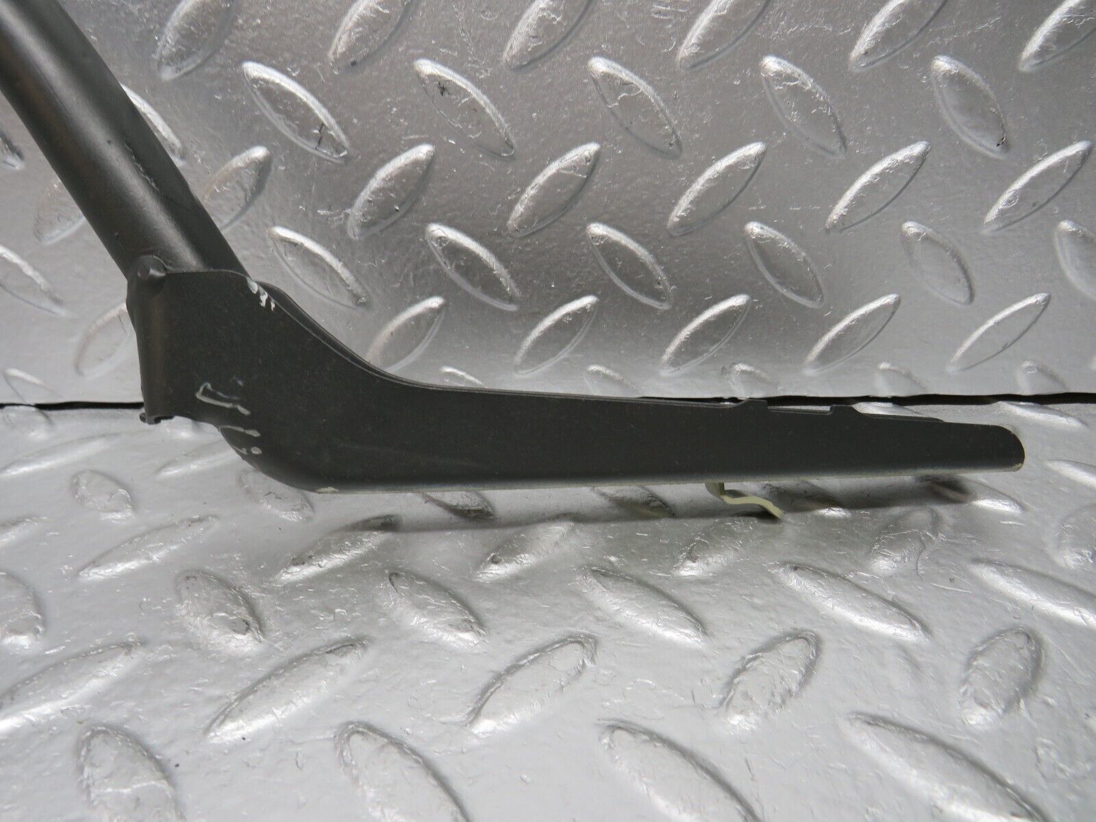 30662 Mercedes-Benz W201 190E 2.0L Boot Lid Trunk Hinge Right Side