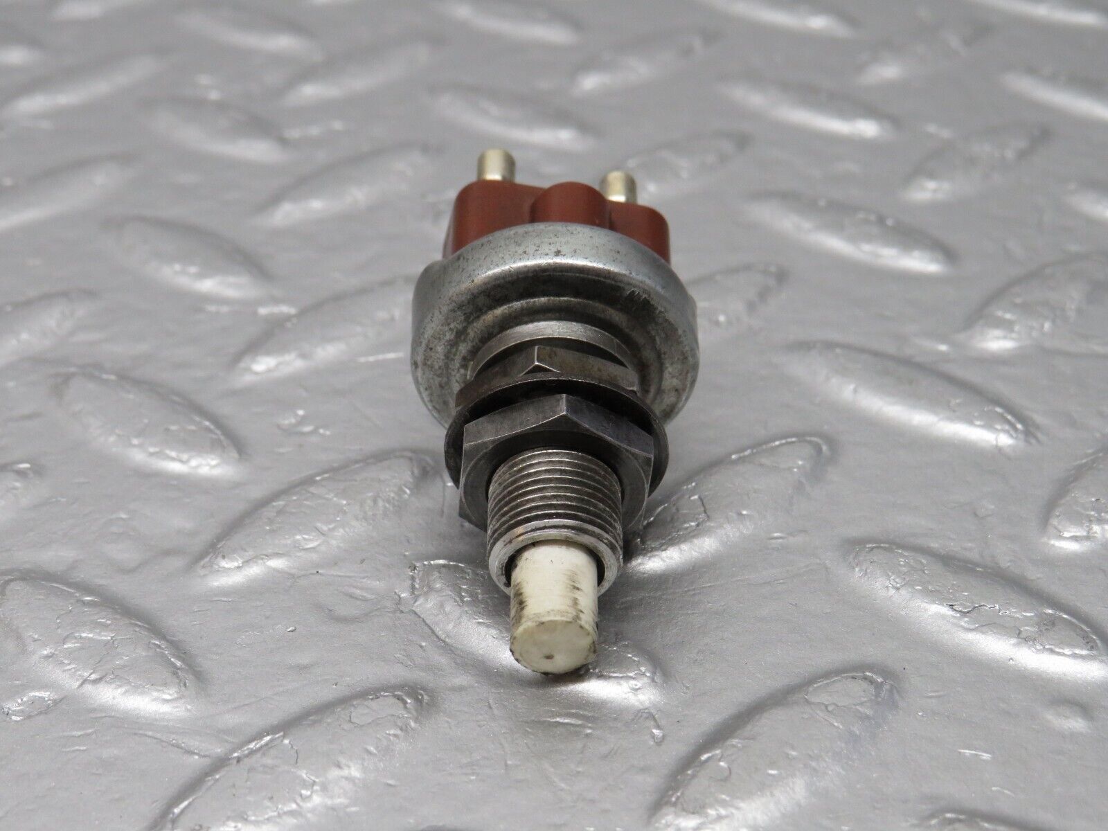 40684 Mercedes-Benz W123 300D Brake Light Contact Switch 190130