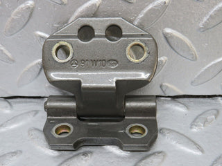 35305 Mercedes-Benz W124 Front Door Hinge Pair