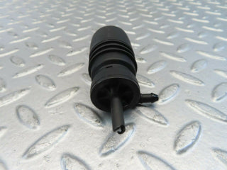 W221 windscreen washer pump used OEM